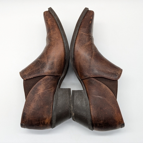 Rawhide by Abilene brown distressed leather point toe country ankle boot 9 - Picture 5 of 10